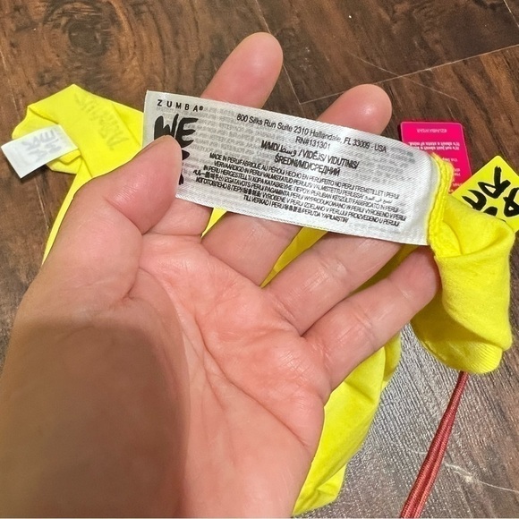 Zumba tank top 100% Real yellow. New with tag medium - Picture 4 of 7